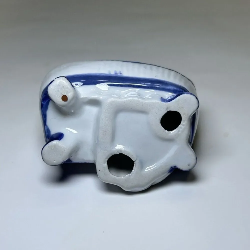 Vintage Victorian/Colonial Porcelain Lady On Sofa Figurine White/Blue Home Decor